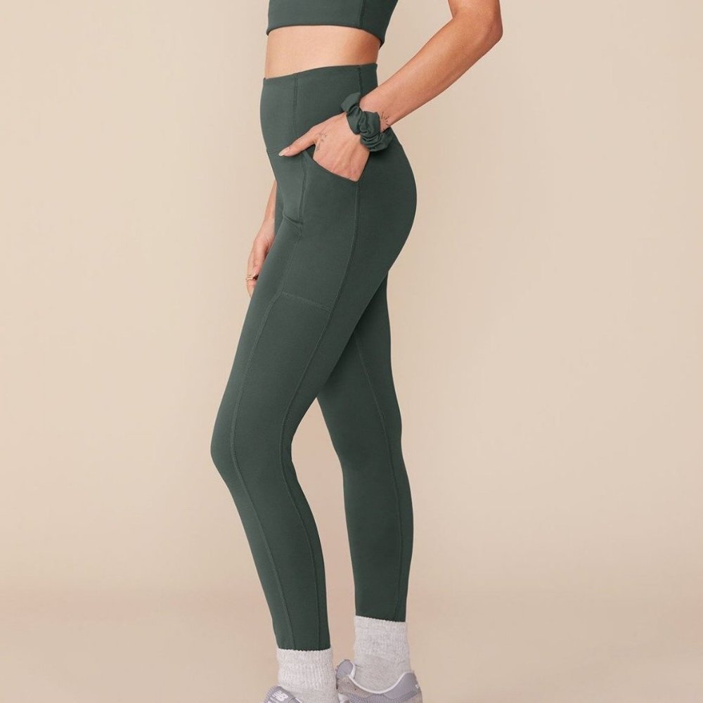 Girlfriend Moss High-Rise Pocket Legging